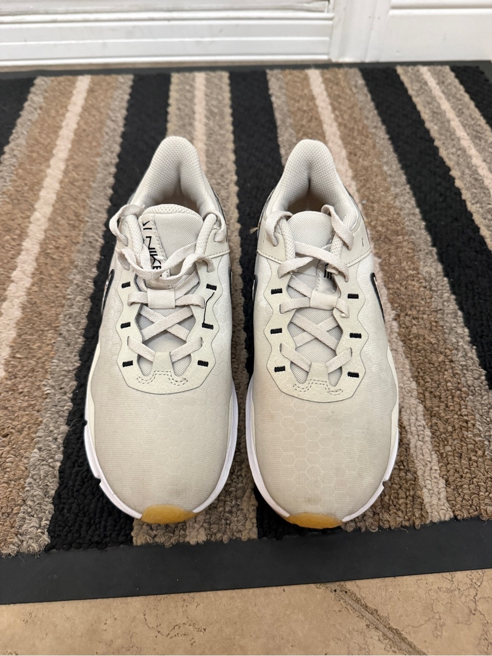 Nike Cream/Tan Low-Top Sneakers
